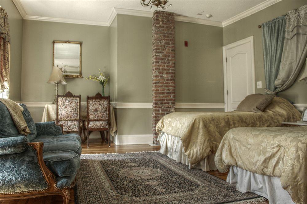 Naomi'S Inn Bed & Breakfast Springfield Esterno foto
