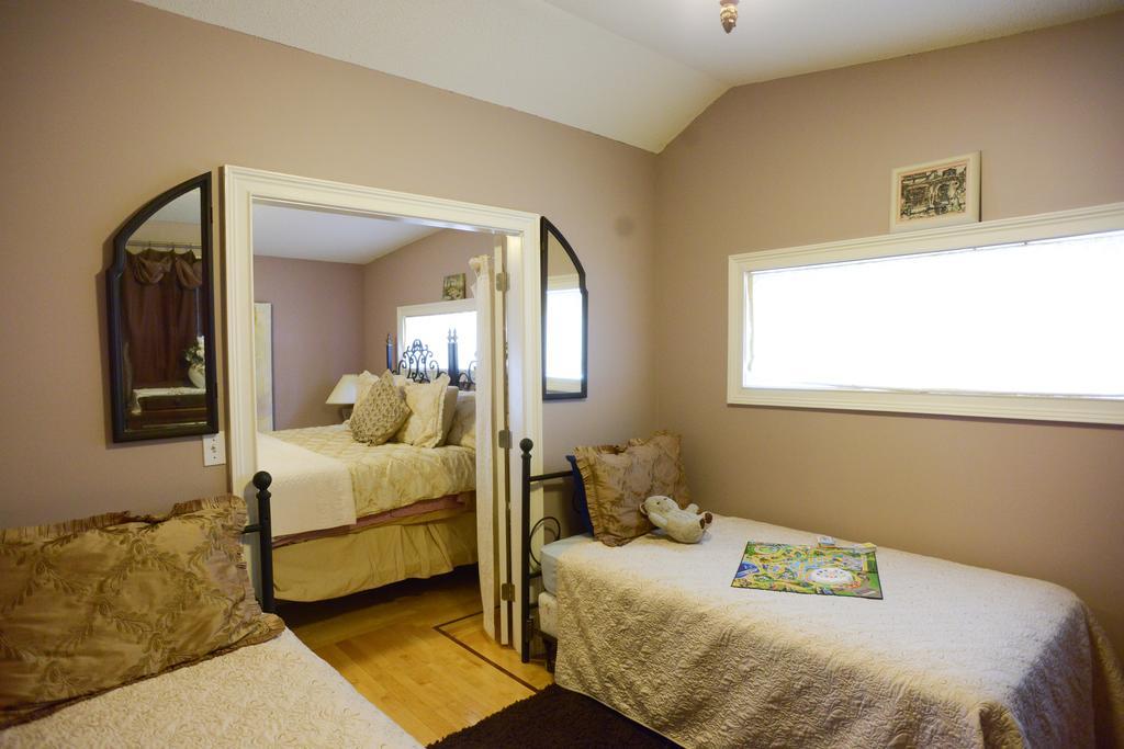 Naomi'S Inn Bed & Breakfast Springfield Esterno foto