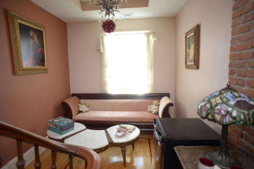 Naomi'S Inn Bed & Breakfast Springfield Esterno foto