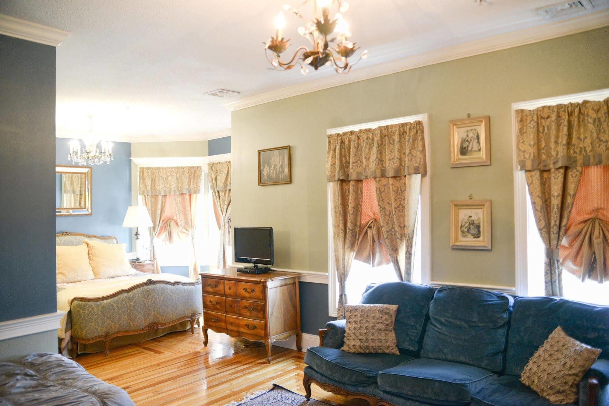 Naomi'S Inn Bed & Breakfast Springfield Esterno foto