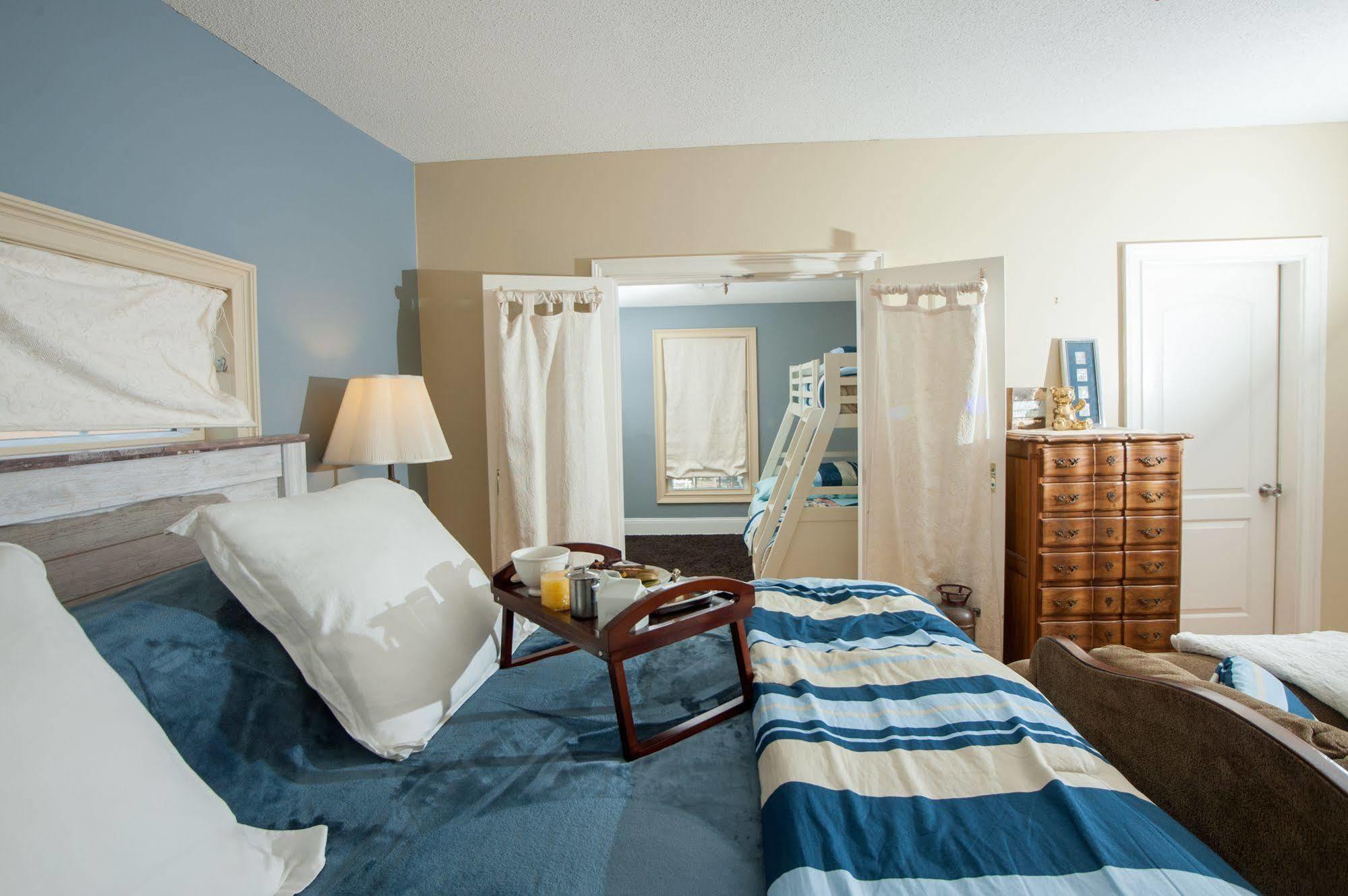 Naomi'S Inn Bed & Breakfast Springfield Esterno foto