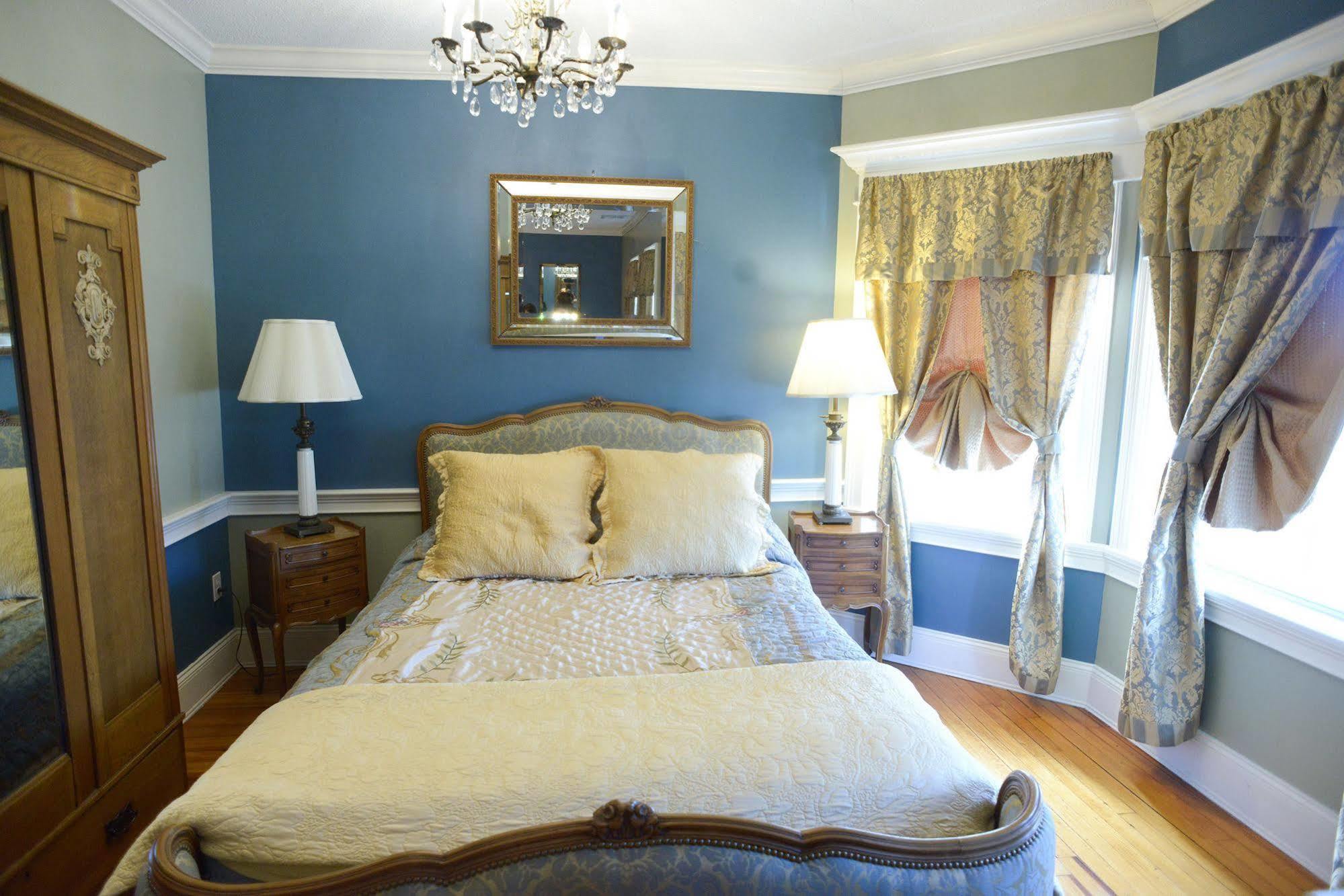 Naomi'S Inn Bed & Breakfast Springfield Esterno foto