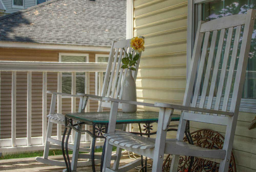 Naomi'S Inn Bed & Breakfast Springfield Esterno foto